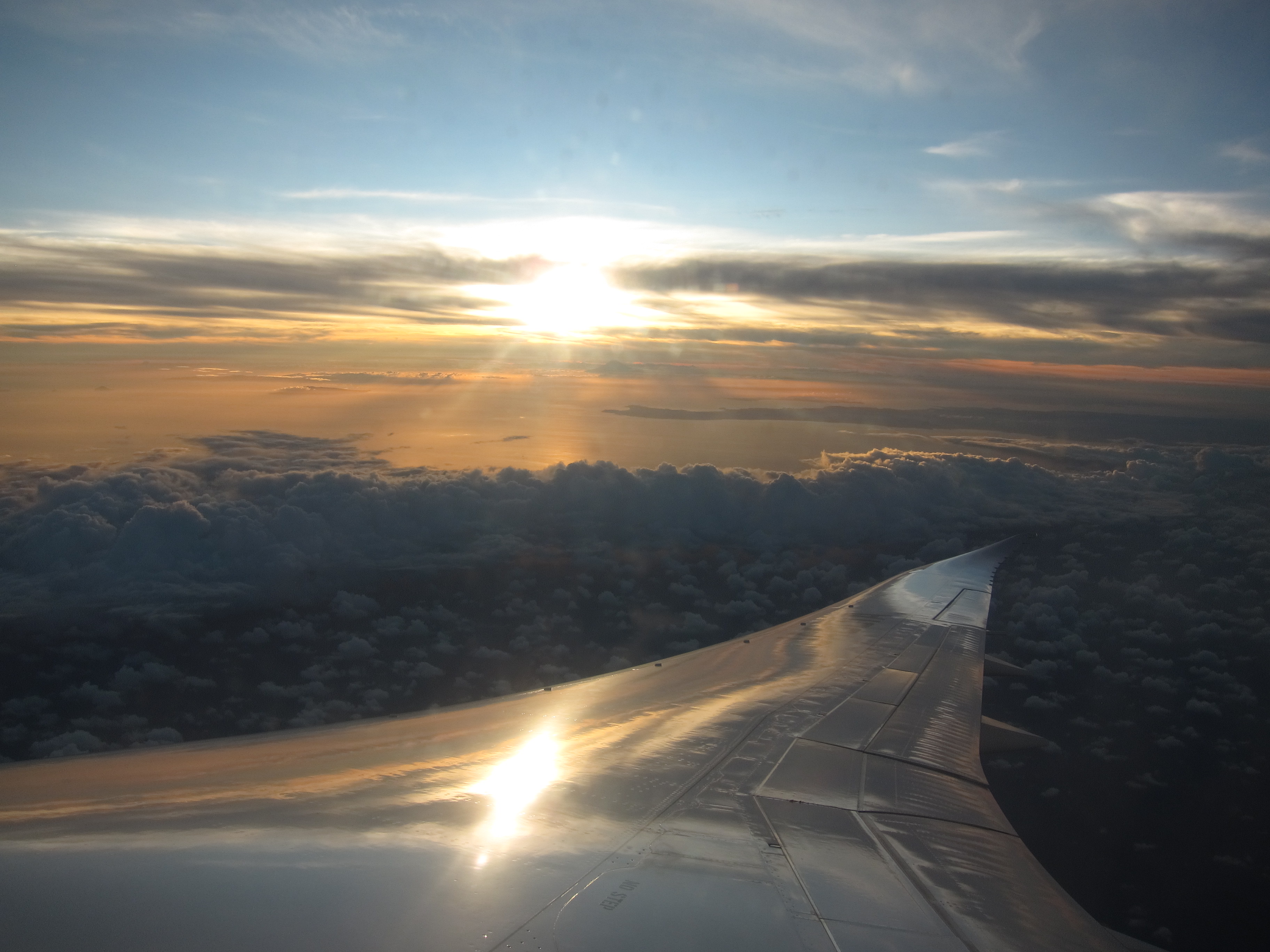 Some plane window view (idk where I took this tbh)